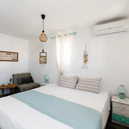 Anna's Mykonos Town