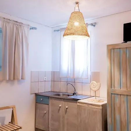 Anna's Mykonos Town